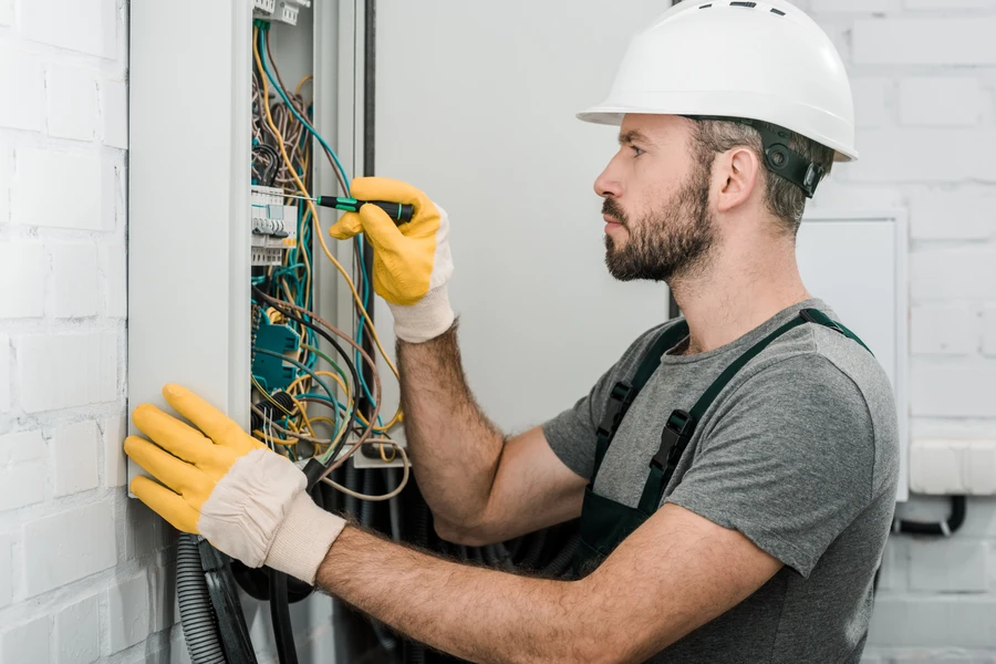 Techniques For Fixing Damaged Switches And Receptacles in Mission Hills, CA Techniques For Fixing Damaged Switches And Receptacles in Mission Hills, CA